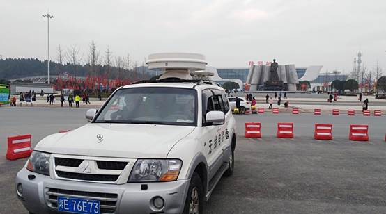 说明: 说明: 邵阳市无管处排查小组在隆回县高铁站监测排查 摄影 颜国雄