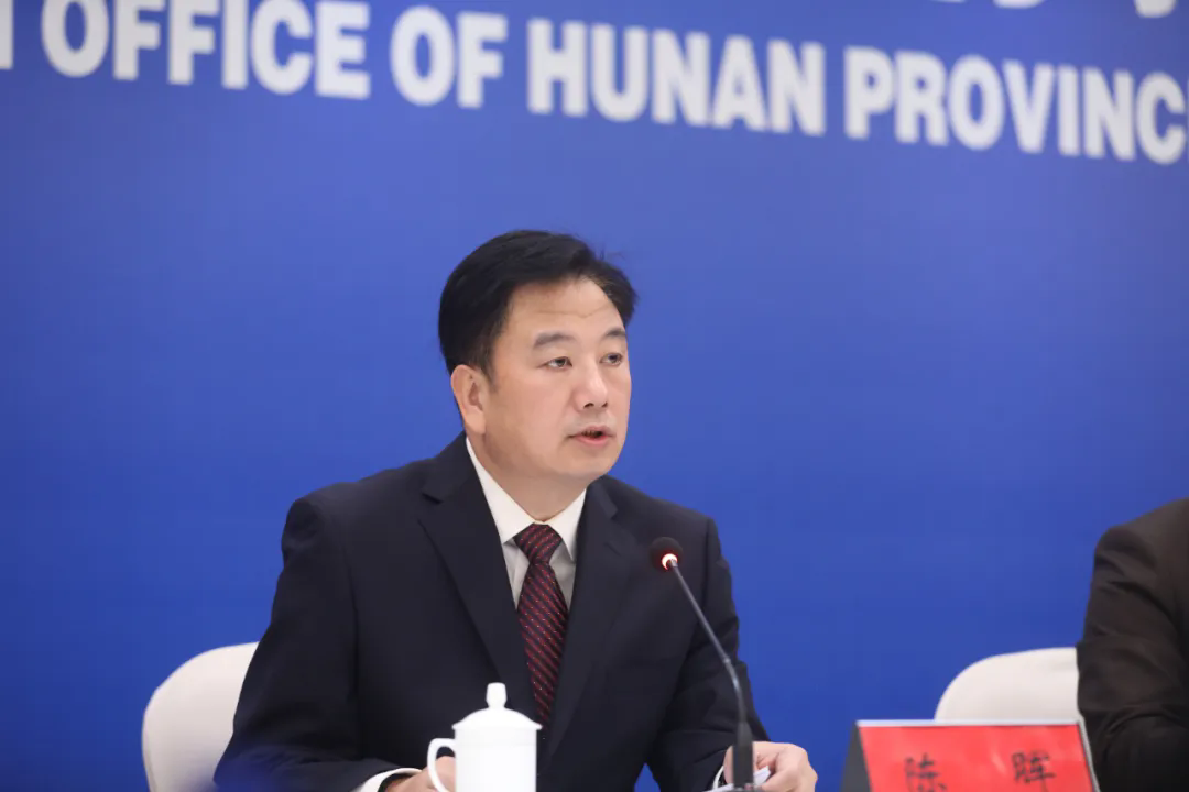 微信图片_20251022104318_19_3703-2.JPG 微信图片_20251022104318_19_3703-2.JPG