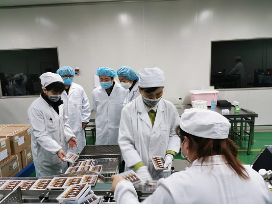 调研组先后到张家界市九瑞生物科技,茅岩莓,继源科技,金健米业,康普